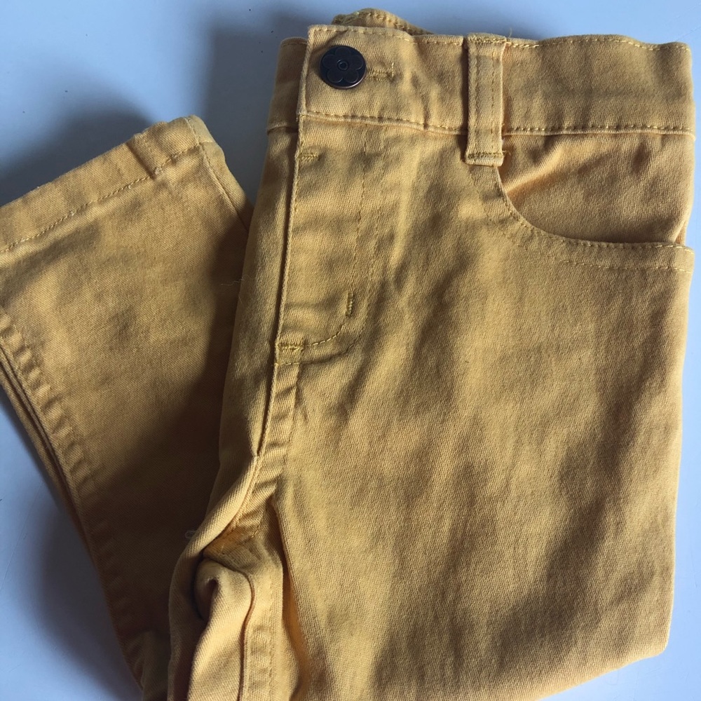3/10🌟 18 month jeans